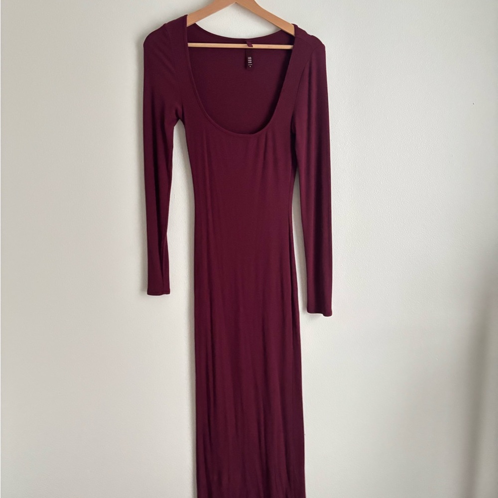 SKIMS Long Sleeve Scoop-Neck Midi Dress - Burgundy